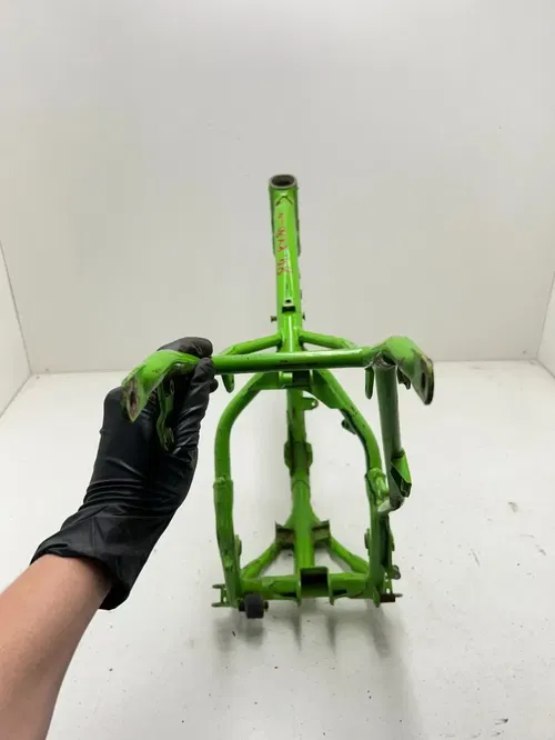 98 1998 KAWASAKI KX80 kx80 Kx80 Main Frame Body Assembly Chassis BOS! READ