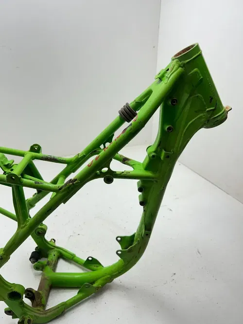 98 1998 KAWASAKI KX80 kx80 Kx80 Main Frame Body Assembly Chassis BOS! READ