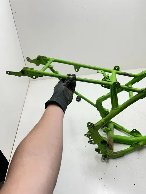 98 1998 KAWASAKI KX80 kx80 Kx80 Main Frame Body Assembly Chassis BOS! READ