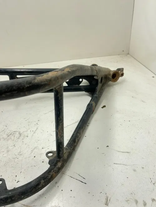 1976 76 SUZUKI GT250 gt 250 T!tl3 Main Frame Body Assembly Chassis READ DESCRIP