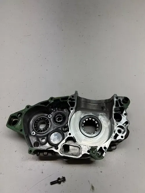 2007 07 Honda CRF450R crf 450 r OEM Left Case Engine Motor Crankcase READ DESCRI