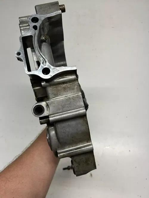 2007 07 Honda CRF450R crf 450 r OEM Left Case Engine Motor Crankcase READ DESCRI