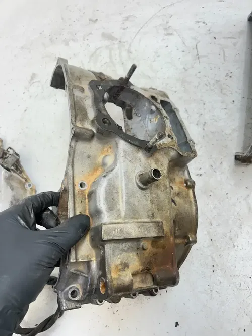 81 1981 Honda XL500S Xl 500 s OEM GOOD Crankcase Cases Engine Motor Clutch Cover