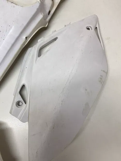 08 2008 Honda CRF450R CRF 450 R DAMAGE Plastics Fender Shroud Guard Aftermarket