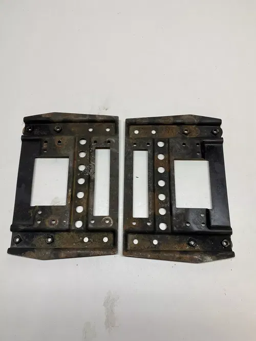 2001 POLARIS SPORTSMAN 90 RIGHT AND LEFT SIDE FOOT GUARD MOUNT FREE SHIP