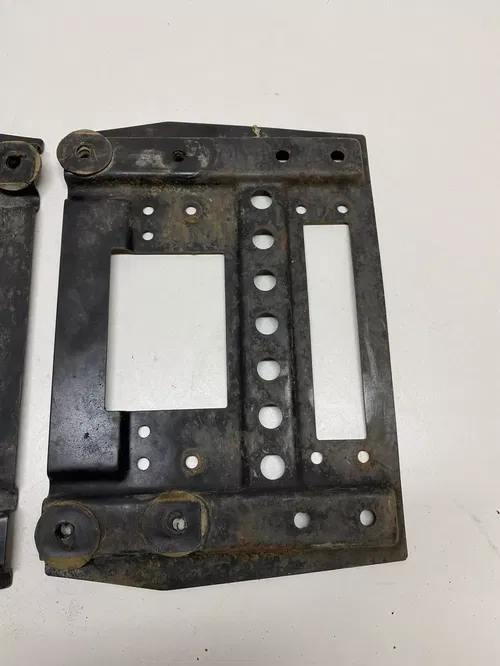 2001 POLARIS SPORTSMAN 90 RIGHT AND LEFT SIDE FOOT GUARD MOUNT FREE SHIP