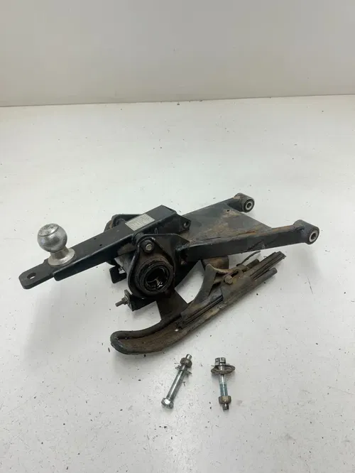 88 1988 Polaris Trail Boss 250 4x4 OEM Swingarm Swing Arm Axle Carrier Hitch