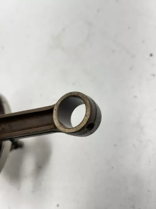85 1985 Yamaha XT600 Xt 600 OEM GOOD THREADS! Crankshaft Crank Shaft Rod 0.58 MM