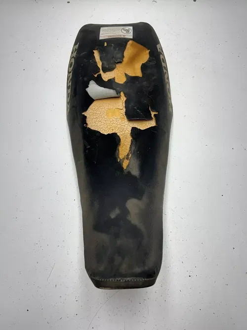 05 2005 Honda TRX450R Trx 450 r OEM Seat Saddle Pan Foam Mount