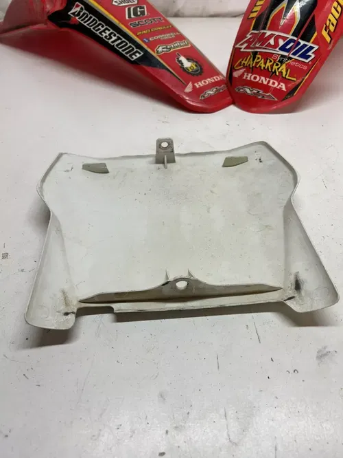 2004 04 HONDA CRF250R crf 250 r OEM plastics fenders shroud cover plastic red #2