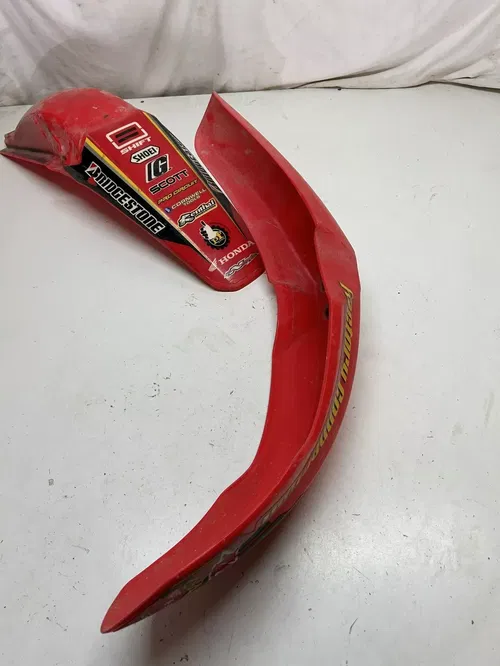 2004 04 HONDA CRF250R crf 250 r OEM plastics fenders shroud cover plastic red #2