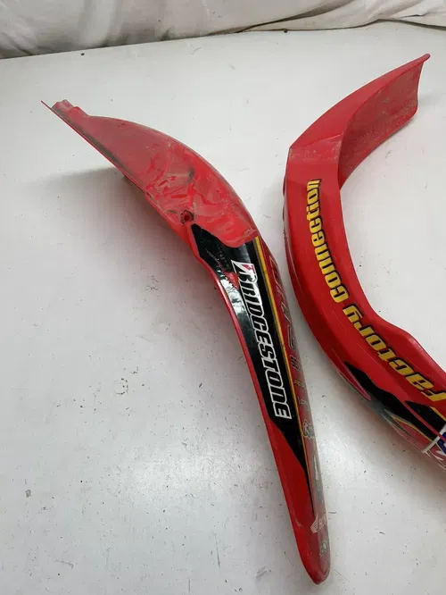 2004 04 HONDA CRF250R crf 250 r OEM plastics fenders shroud cover plastic red #2