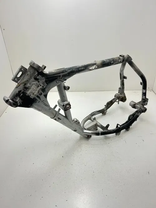 2005 05 Kawasaki KL 650 KL650-A  Main Frame Body Assembly Chassis BOS! READ