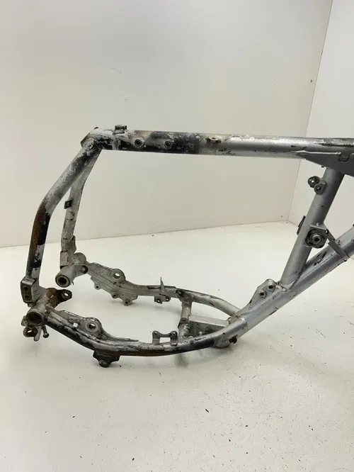 2005 05 Kawasaki KL 650 KL650-A  Main Frame Body Assembly Chassis BOS! READ