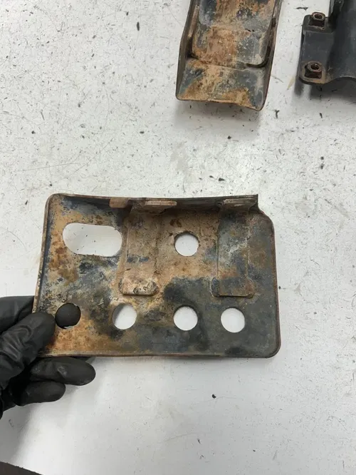 01 2001 Honda Fourtrax TRX90 Trx 90 OEM Foot Pegs Skid Plate Guard Cover Mount