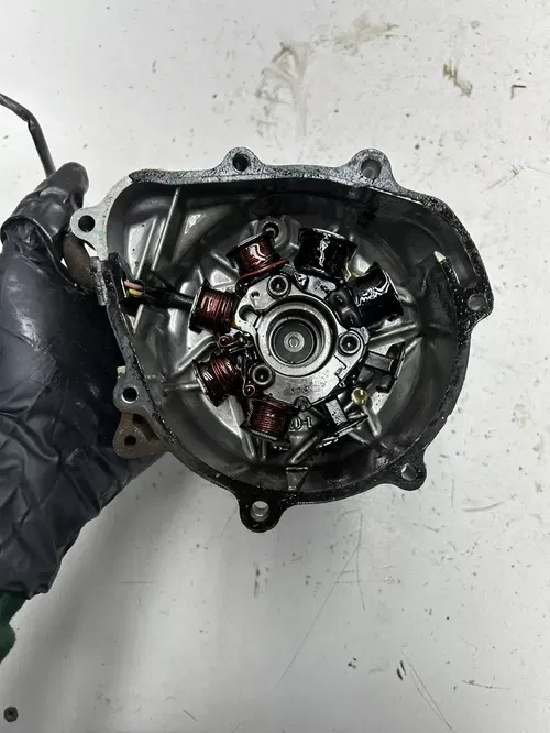 86 1986 Honda XR250R Xr 250 r OEM WORKING! Stator Ignition Cover Case READ DESCR