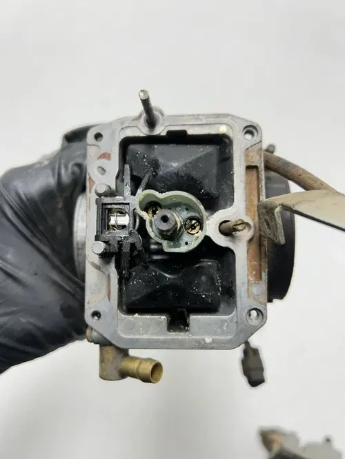 2002 02 Honda CRF450R Crf 450 r OEM Carb Carburetor Body Bowl Jet Cr Flat Float