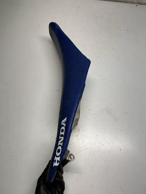 2000 HONDA CR250R cr 250 r OEM Seat Saddle Pan Foam Cover Mount GOOD