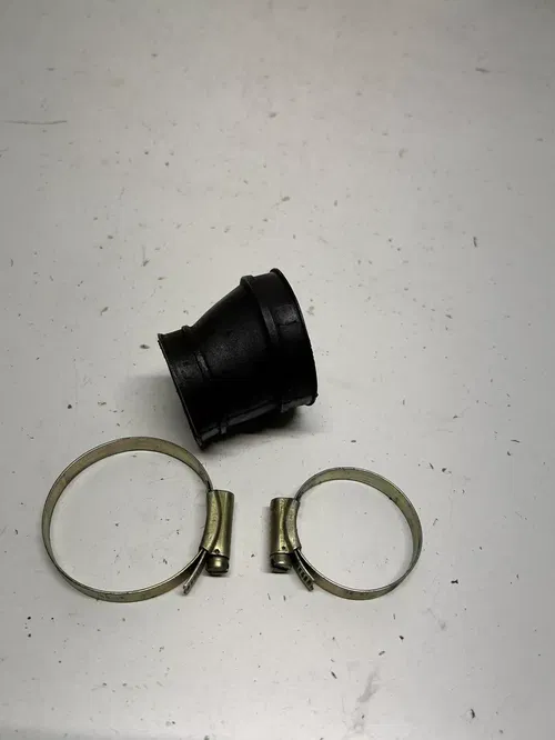 1990 90 Yamaha RT180 RT 180 rt OEM GOOD RUBBER! Air Box Intake Boot Clamps NICE!