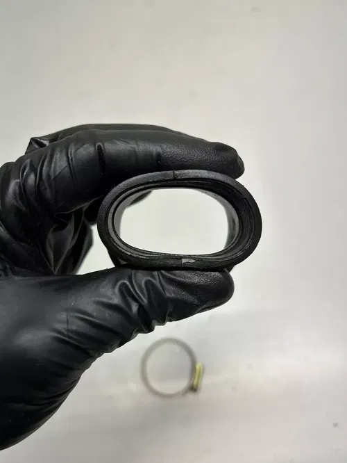 1990 90 Yamaha RT180 RT 180 rt OEM GOOD RUBBER! Air Box Intake Boot Clamps NICE!