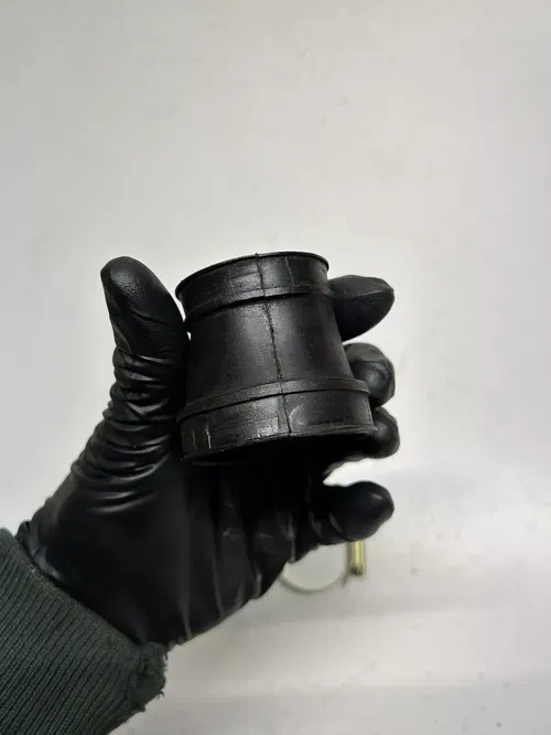 1990 90 Yamaha RT180 RT 180 rt OEM GOOD RUBBER! Air Box Intake Boot Clamps NICE!