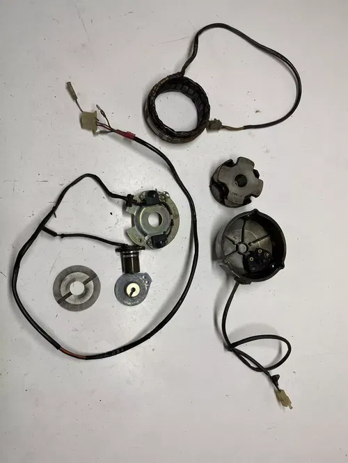 1982 82 YAMAHA XJ650 MAXIM XJ 650 Points Pickup Stator Flywheel