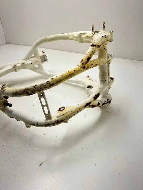 2004 04 Yamaha Yz250f YZ 250 F Main Frame Body Assembly Chassis Chassis BOS READ