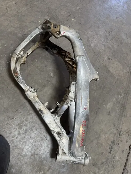 2002 Honda CRF450R Crf 450 r OEM DAMAGE! Main Frame Body Assembly Chassis READ