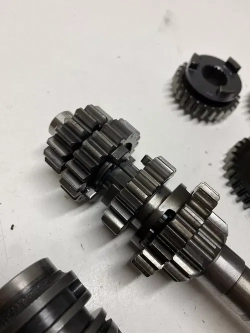 2005 05 Honda CRF250R crf250r LOT PARTS TRANS TRANSMISSION GEAR FORK SHAFT