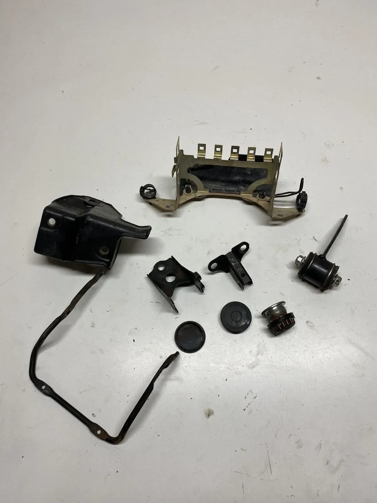 2006 06 HONDA FOREMAN TRX500 fe ELECTRIC MOUNT SIDE COVER RUBBER DIFF SWING ARM