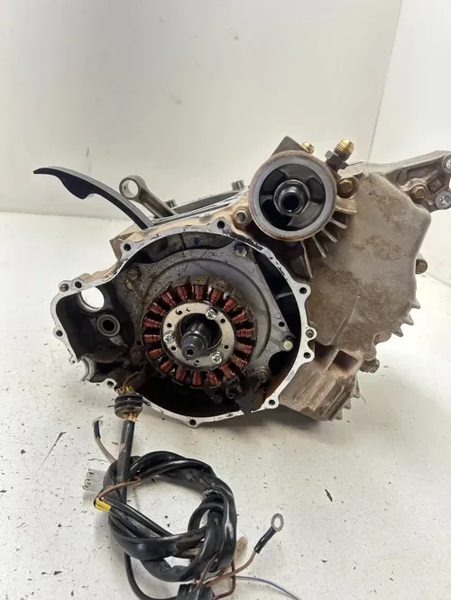 06 2006 Polaris Trail Boss 330 2x4 OEM Bottom End Engine Motor Cases Crank  READ