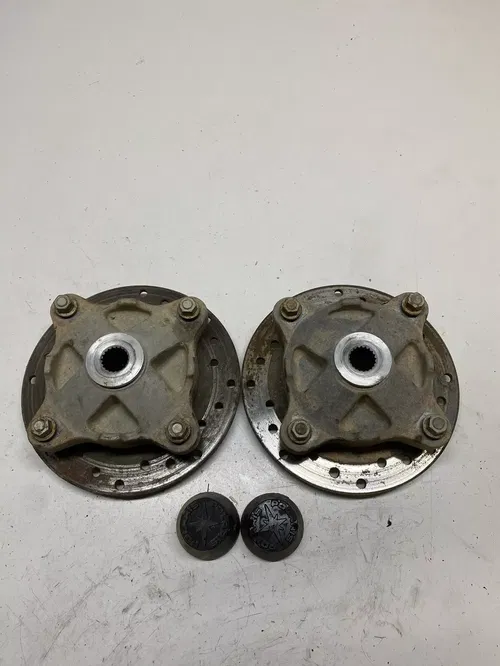 2004 04 Polaris ATP 500 4x4 atp LOT Back Rear Hub Disc Brake Rotor Dust Caps L R