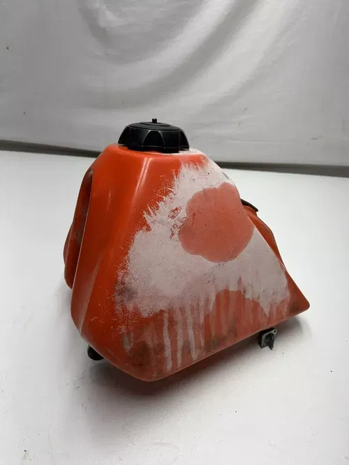 86 1986 Honda XR250R Xr 250 r OEM GOOD THREADS! Gas Tank Fuel Cell Cap Mount