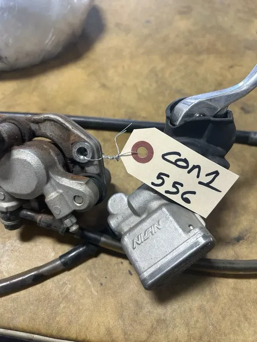 2004 04 HONDA CRF250R crf 250 r WORKING Front Brake Caliper Master Line Lever