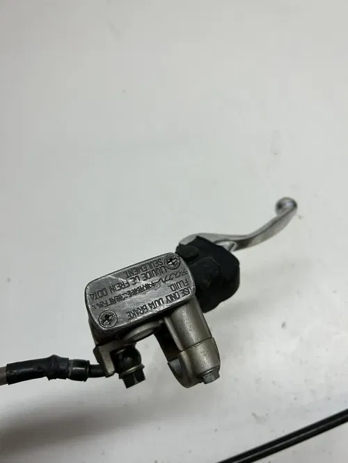 2004 04 HONDA CRF250R crf 250 r WORKING Front Brake Caliper Master Line Lever