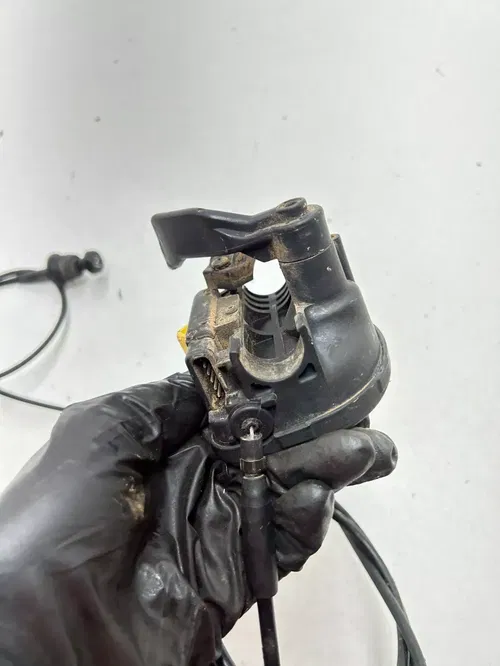 04 2004 Polaris Scrambler 500 4x4 OEM Thumb Throttle Mount Cable Choke Mount