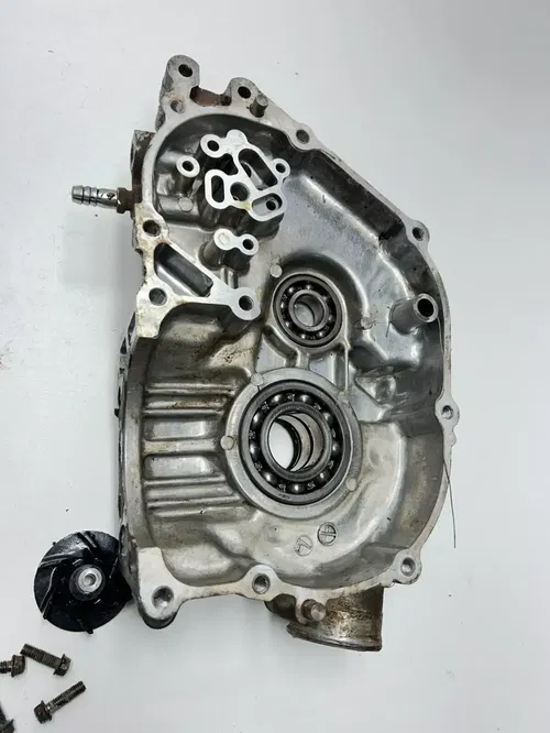 1995 95 Polaris Magnum 425 4x4 OEM  Cases, crank case, engine case GOOD!