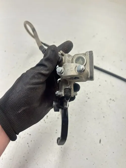 03 2003 Honda CR250R Cr 250 r 2 Stroke OEM Front Brake Caliper Master Line