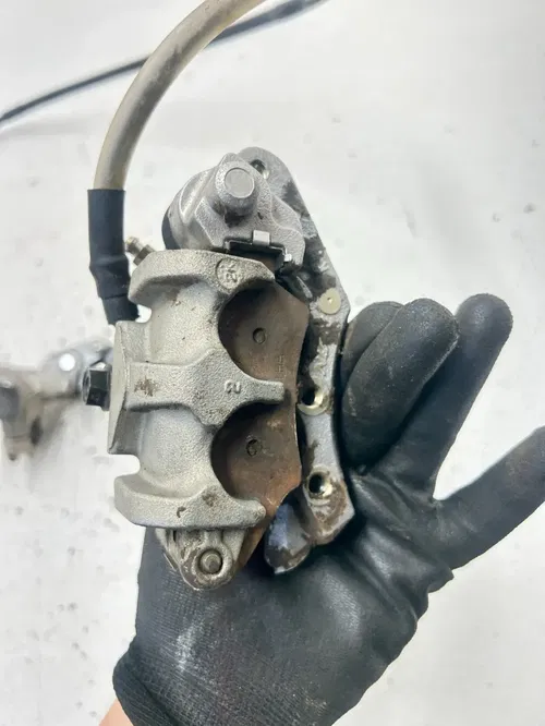 03 2003 Honda CR250R Cr 250 r 2 Stroke OEM Front Brake Caliper Master Line