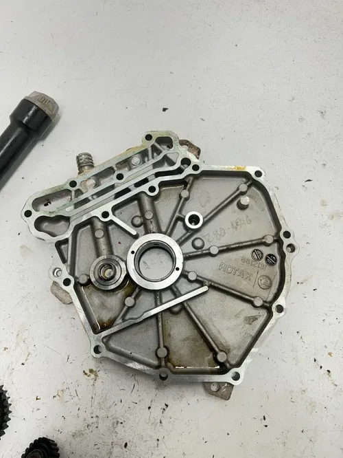 22 2022 Can-Am Maverick Sport 1000 Max OEM Engine Cover Case Dipstick Housing Ca