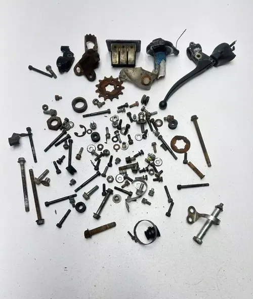 1977 77 Yamaha IT250 it 250 D OEM LOT Bolt Reed Cage Gear Mount Lever Peg
