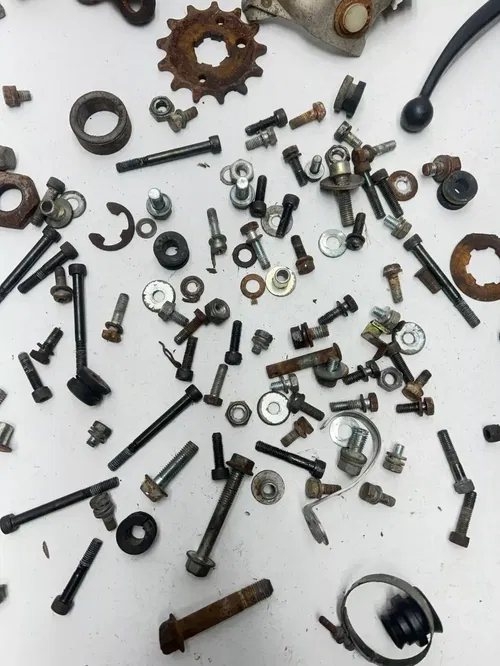 1977 77 Yamaha IT250 it 250 D OEM LOT Bolt Reed Cage Gear Mount Lever Peg