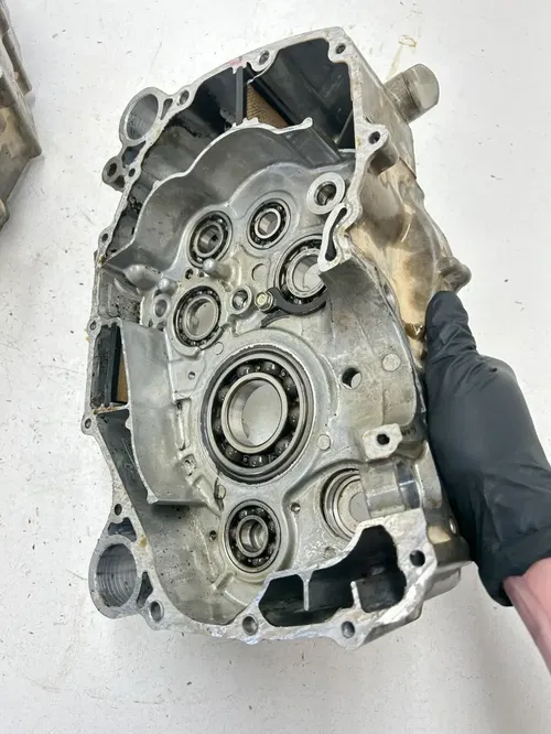 05 2005 Honda Rancher 350 TRX350ES 4x4 OEM Crankcase Cases Engine Motor Clutch