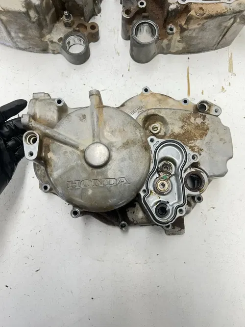 05 2005 Honda Rancher 350 TRX350ES 4x4 OEM Crankcase Cases Engine Motor Clutch