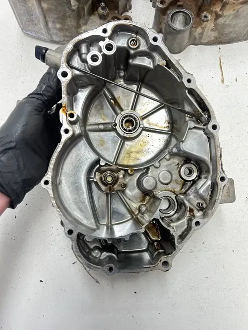 05 2005 Honda Rancher 350 TRX350ES 4x4 OEM Crankcase Cases Engine Motor Clutch