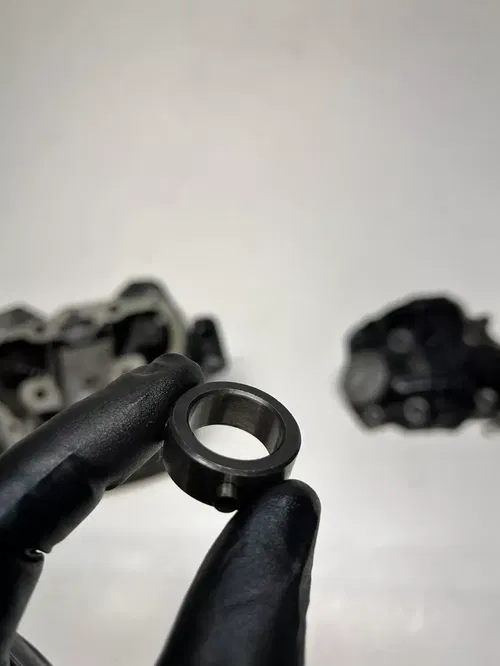 1983 83 HONDA XR200R xr 200 r OEM Cylinder Head Cap Valve Rocker Arm READ DESCRI