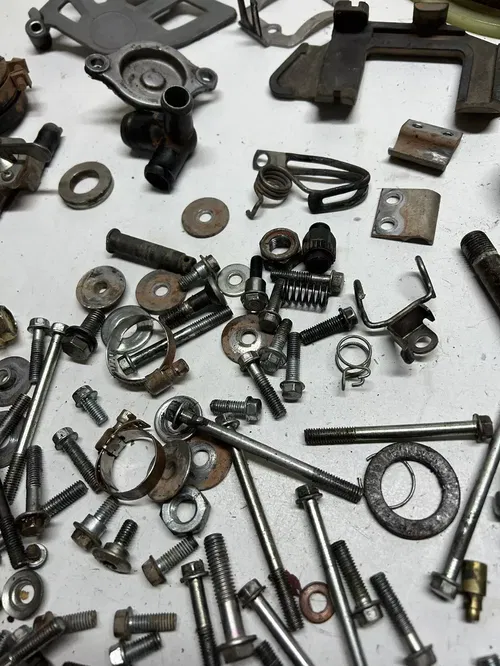 2004 04 HONDA CRF450R crf 450 r LOT Bolts Hardware Mount Peg Filter Cage Axle