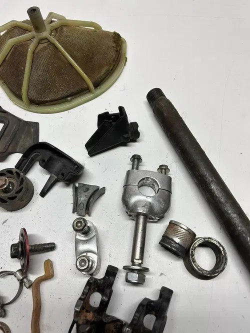 2004 04 HONDA CRF450R crf 450 r LOT Bolts Hardware Mount Peg Filter Cage Axle