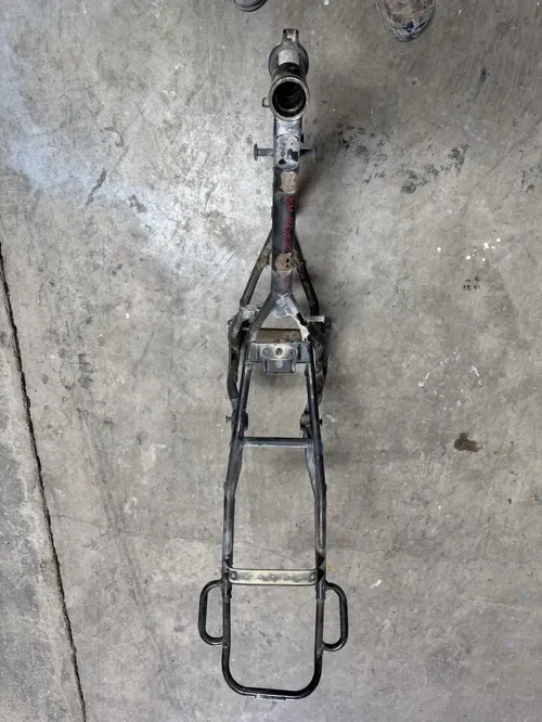1984 84 Kawasaki KDX200 kdx 200 A OEM  Main Frame Chassis Body Assembly READ DES