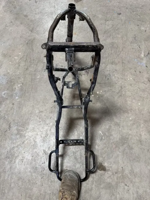 1984 84 Kawasaki KDX200 kdx 200 A OEM  Main Frame Chassis Body Assembly READ DES